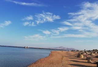 Amwaj Oyoun & Resort