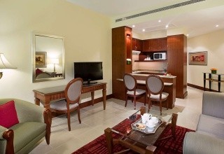 Pearl City Suites