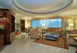 Pearl City Suites