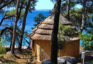 Pine Beach Pakostane