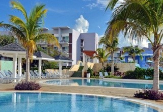 Grand Aston Varadero