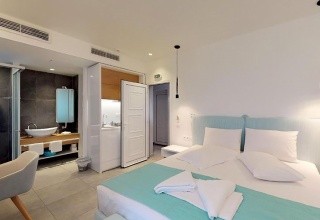 Theros Stylish Studios