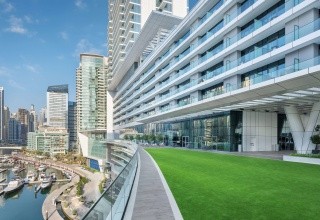 VIDA Dubai Marina & Yacht Club