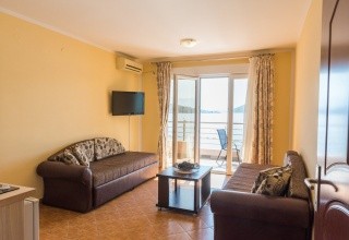 Hotel M