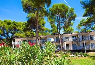 Verudela Beach & Villa Resort