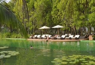 Dreamland Resort	(Baa Atol)