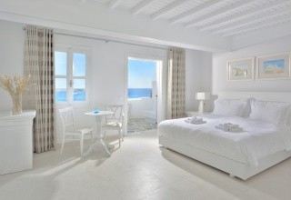 Petinos Beach