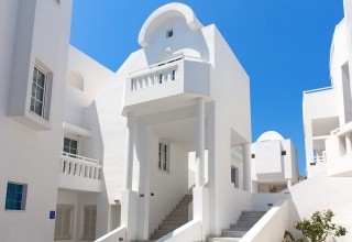 Kamari Beach
