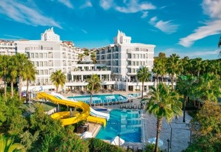 Royal Atlantis Beach