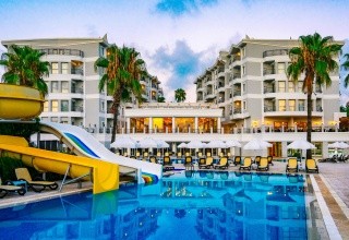 Royal Atlantis Beach