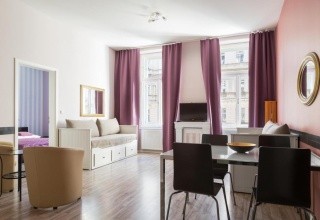 Royal Court Apartments
