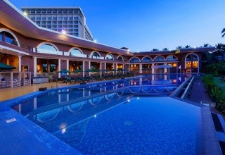 Araliya Beach Resort & Spa