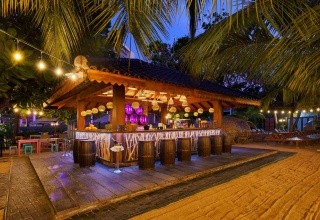 Araliya Beach Resort & Spa