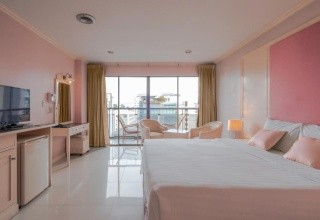 Mike Beach Resort