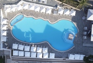 Pefki Island Resort