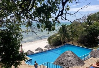 Pearl Beach by Sansi