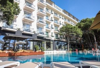 Resort VM