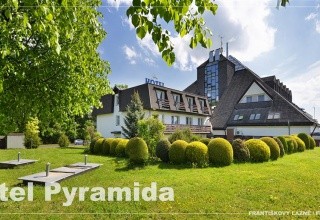 Pyramida