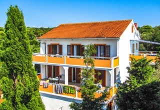 Apartmán Zora (Lun)