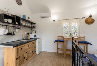 Studia Magical Island Home Mary