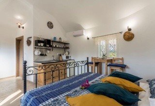 Studia Magical Island Home Mary