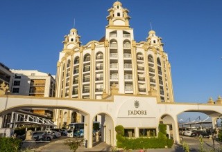 J'adore Deluxe & Spa