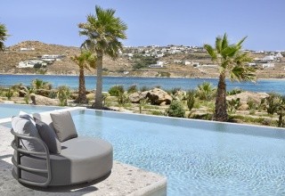 Aeonic Suites & Spa