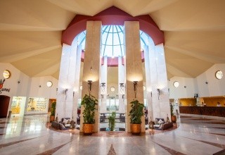 Carols Beau Rivage