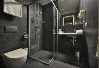 EA Hotel New Town