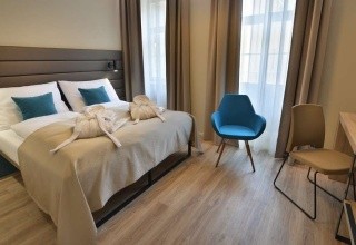 EA Hotel New Town