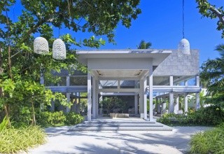 Dhigali Maldives Island Resort