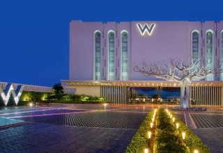 W Muscat