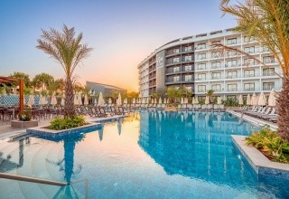 Vox Maris Resort
