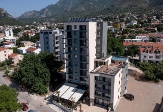 N Hotel