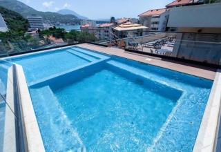 N Hotel