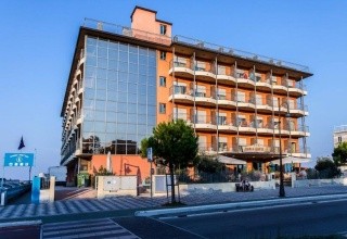 Adria Beach Club (Villamarina di Cesenatico)