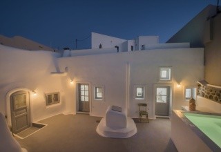Aqua Serenity Santorini Luxury Suites