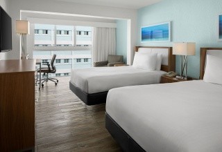 Courtyard Nassau Downtown/Junkanoo Beach