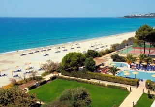 Ninos Grand Beach Resort