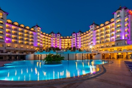 Serenis Hotel opinie