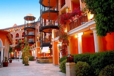 The Grand Resort recenze