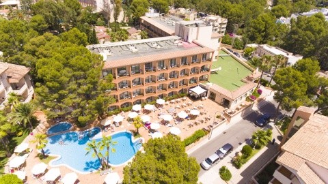 Valentin Somni Hotel & Suites