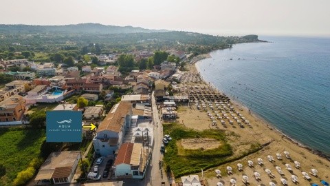Aqua Luxury Suites