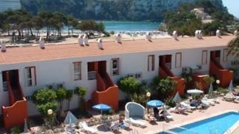 Galdana Gardens (Cala Galdana) – fotografie 4