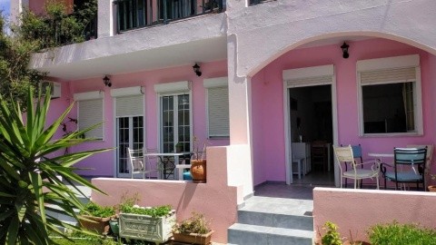 Livadi - studia a apartmány