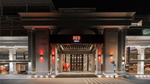 Radisson Red Phuket Patong Beach – fotografie 2