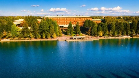 Disney's Sequoia Lodge