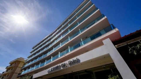 Manousos City – fotografie 2