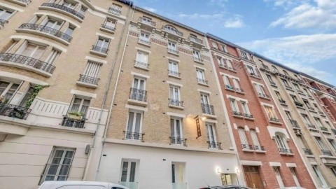 Paris (Clichy)