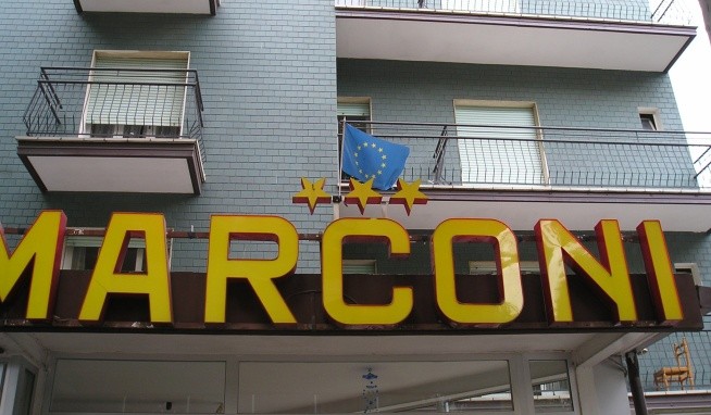 Marconi recenzie